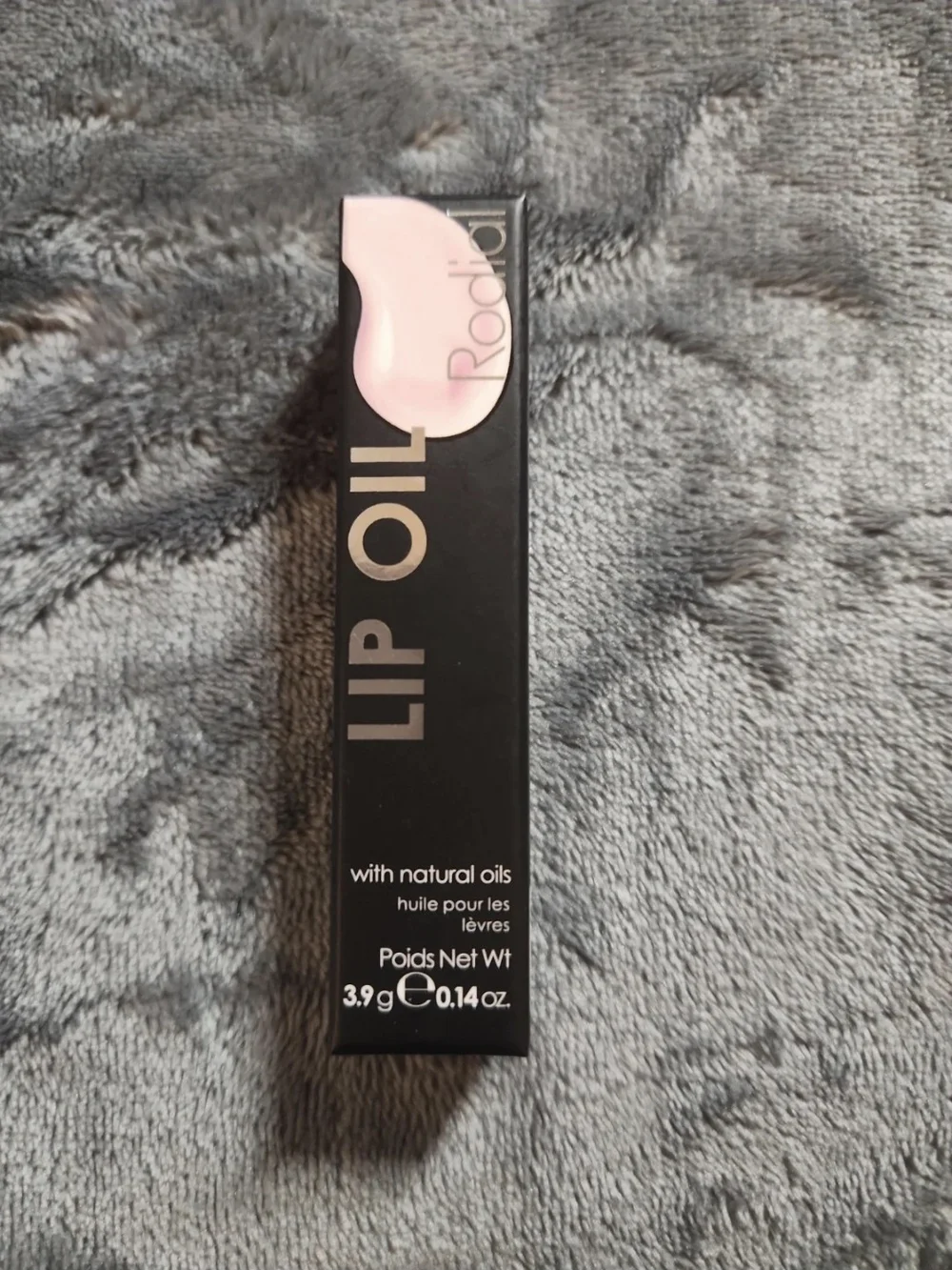 Rodial Lip Oil in Light Pink